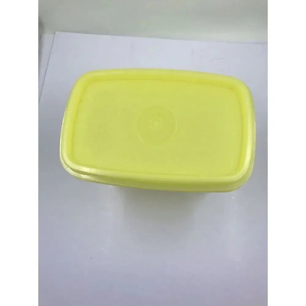 Tupperware 1243-3 Yellow Shelf Saver 2 Storage Containers With Lids Vintage